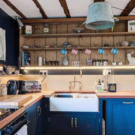 The Dairy, One Bedroom Cottage In A 15Th Century Farmhouse Parham Exteriör bild