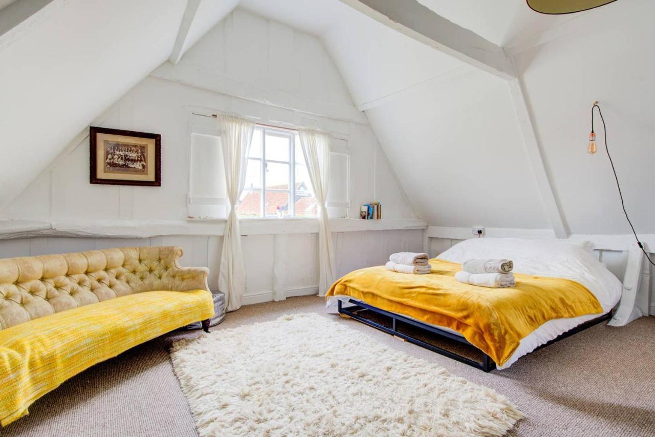 The Dairy, One Bedroom Cottage In A 15Th Century Farmhouse Parham Exteriör bild