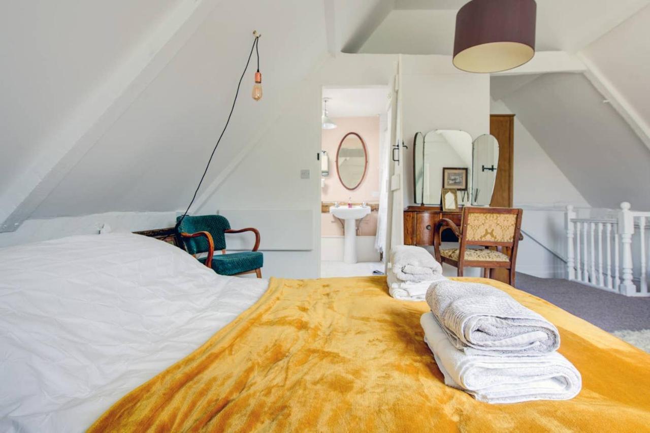 The Dairy, One Bedroom Cottage In A 15Th Century Farmhouse Parham Exteriör bild